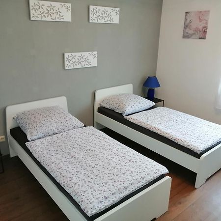 Haus Mohr - Ferienwohnung Im Taunus Weilmunster Экстерьер фото